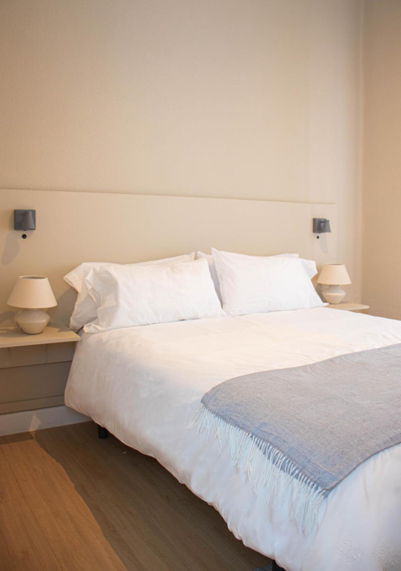 Apartamentos 阿尔巴塞特 外观 照片
