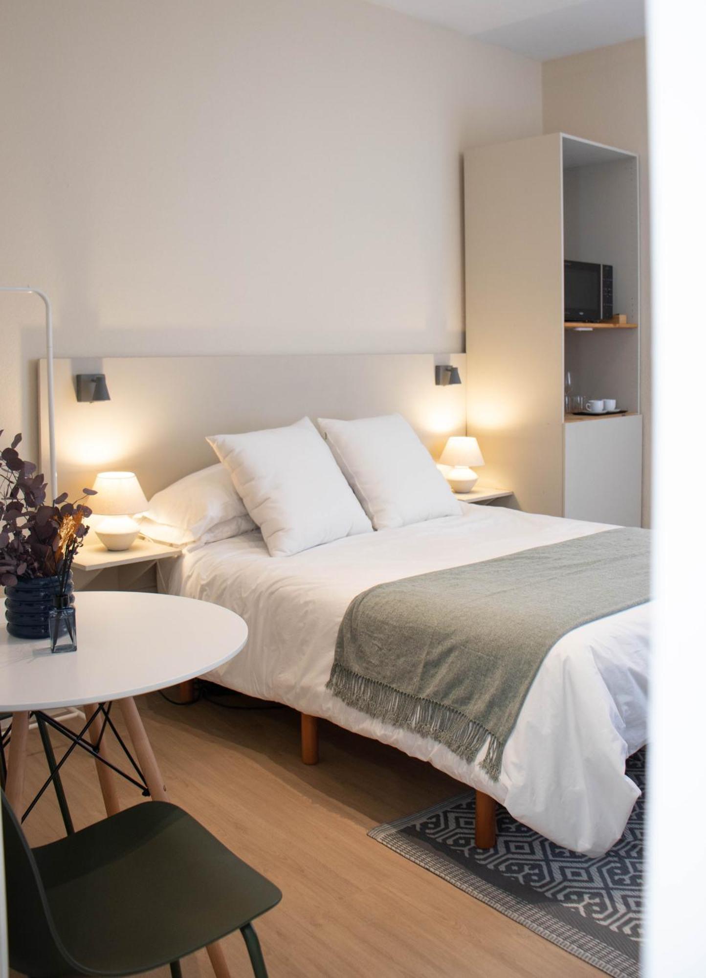 Apartamentos 阿尔巴塞特 外观 照片